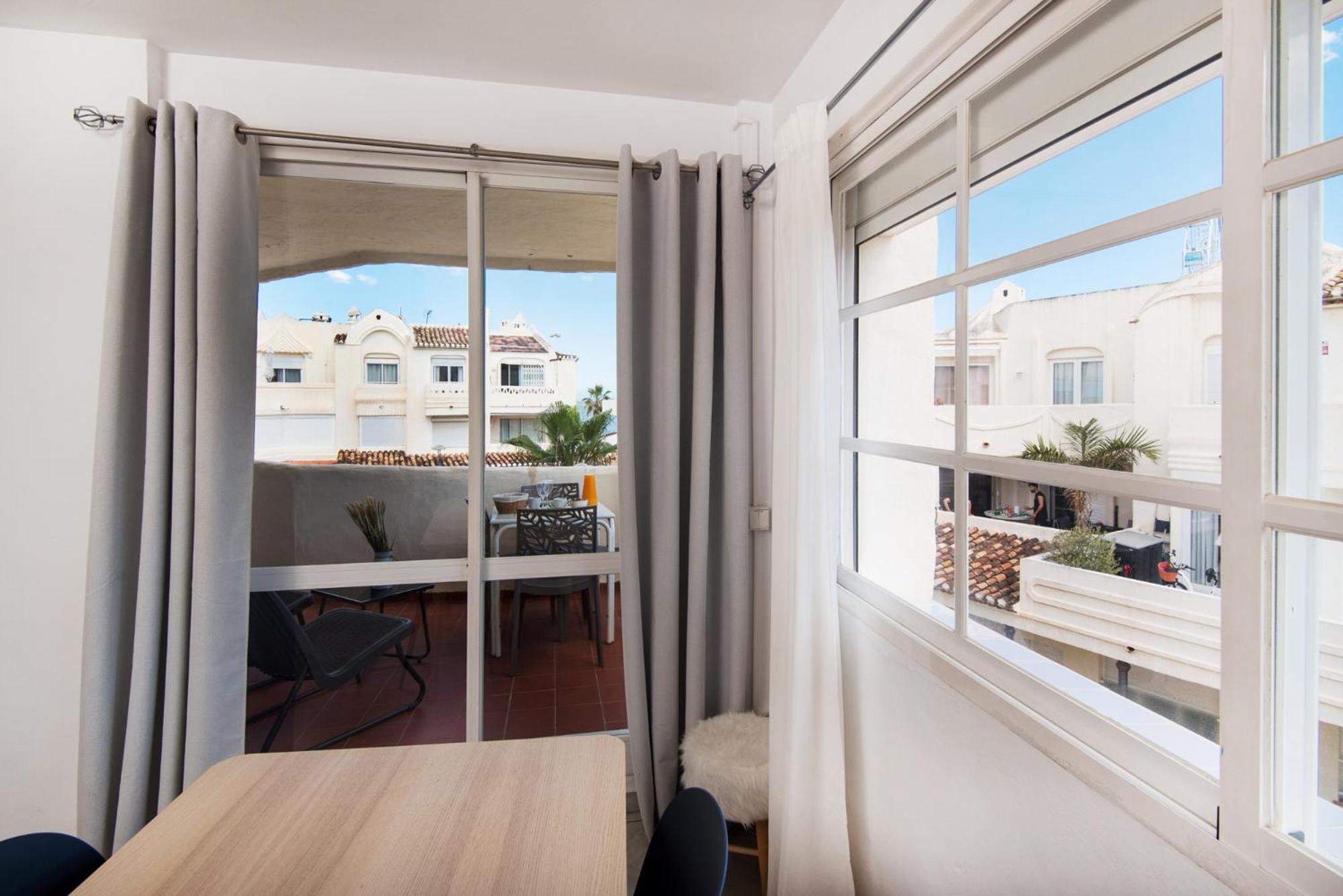 Apartmento En La Pequena Venecia, Puerto Marina Benalmadena Bagian luar foto